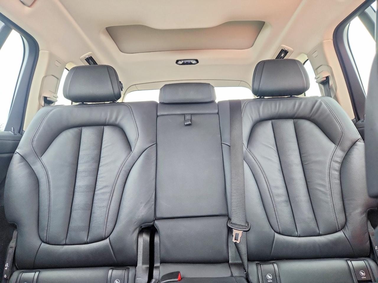 2020 BMW X7 xDrive40I - zdjęcie 10