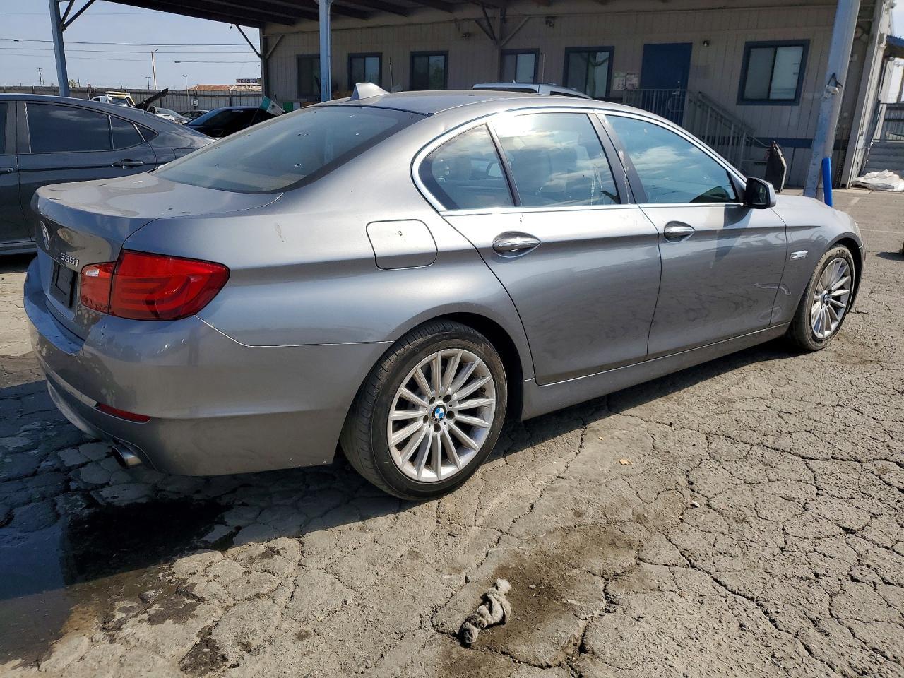2013 BMW 535 I - zdjęcie 3