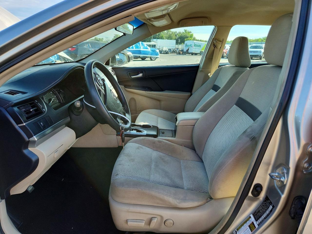 2013 Toyota Camry Le - zdjęcie 7