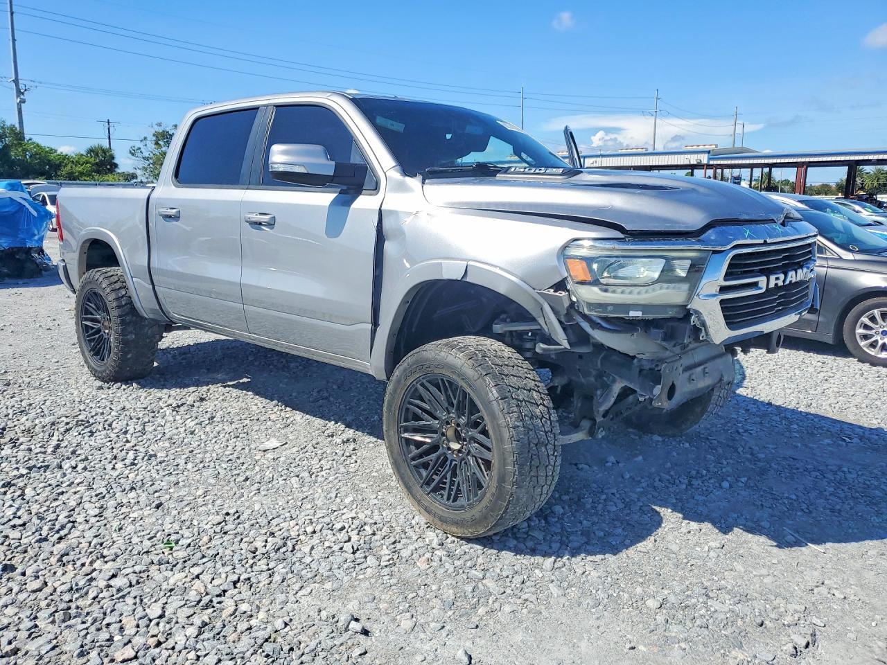 2021 Ram 1500 Laramie - zdjęcie 4