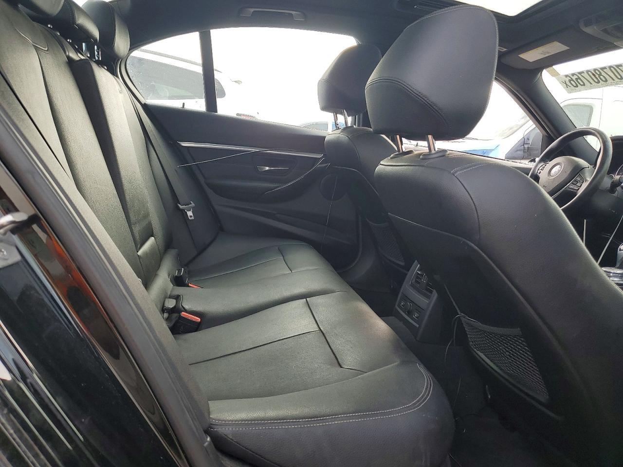 2016 BMW Seria 3 328i - zdjęcie 10