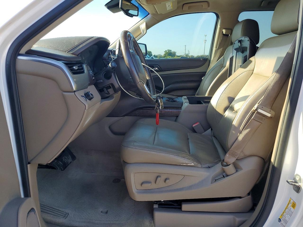 2016 Chevrolet Tahoe C1500 Lt - zdjęcie 7