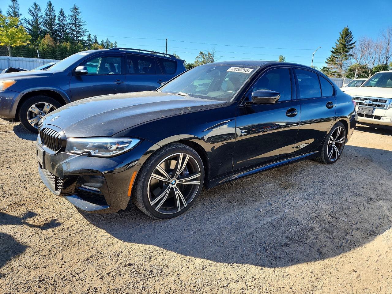 2020 BMW Seria 3 330i - zdjęcie główne