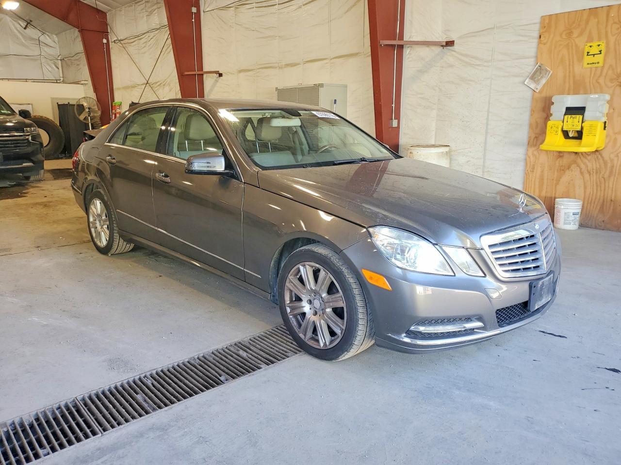 2013 Mercedes-Benz E 350 4Matic - zdjęcie 4
