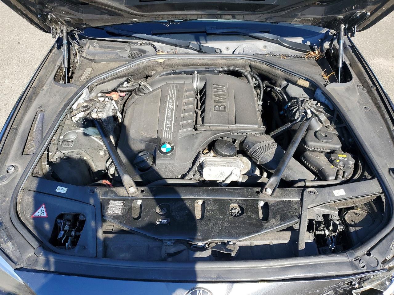 2016 BMW Seria 5 535i - zdjęcie 11