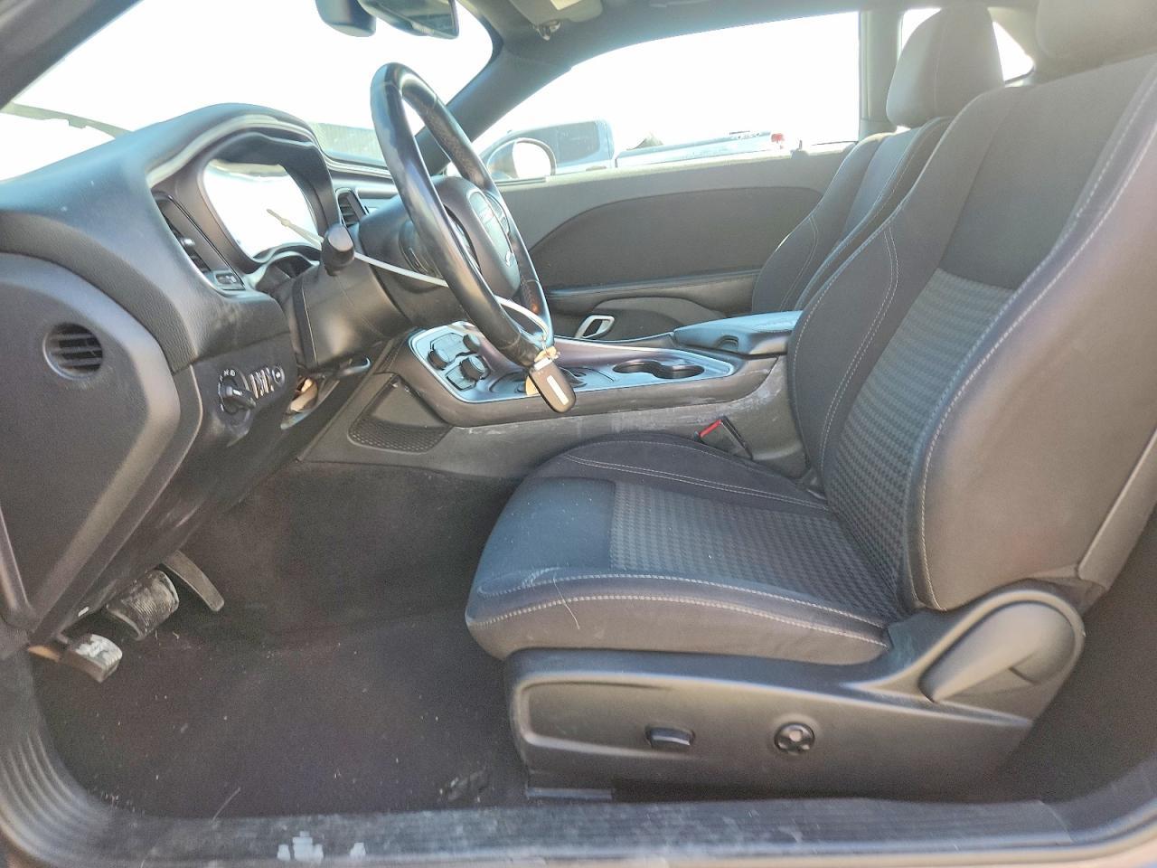 2015 Dodge Challenger Sxt - zdjęcie 7