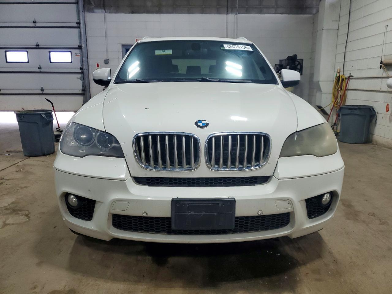 2013 BMW X5 xDrive50I - zdjęcie 5