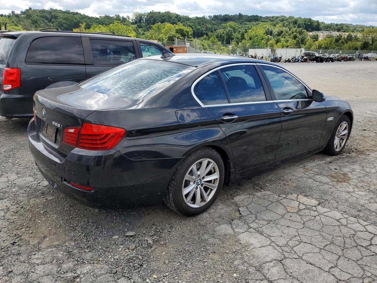 2014 BMW Seria 5 528i - zdjęcie 3