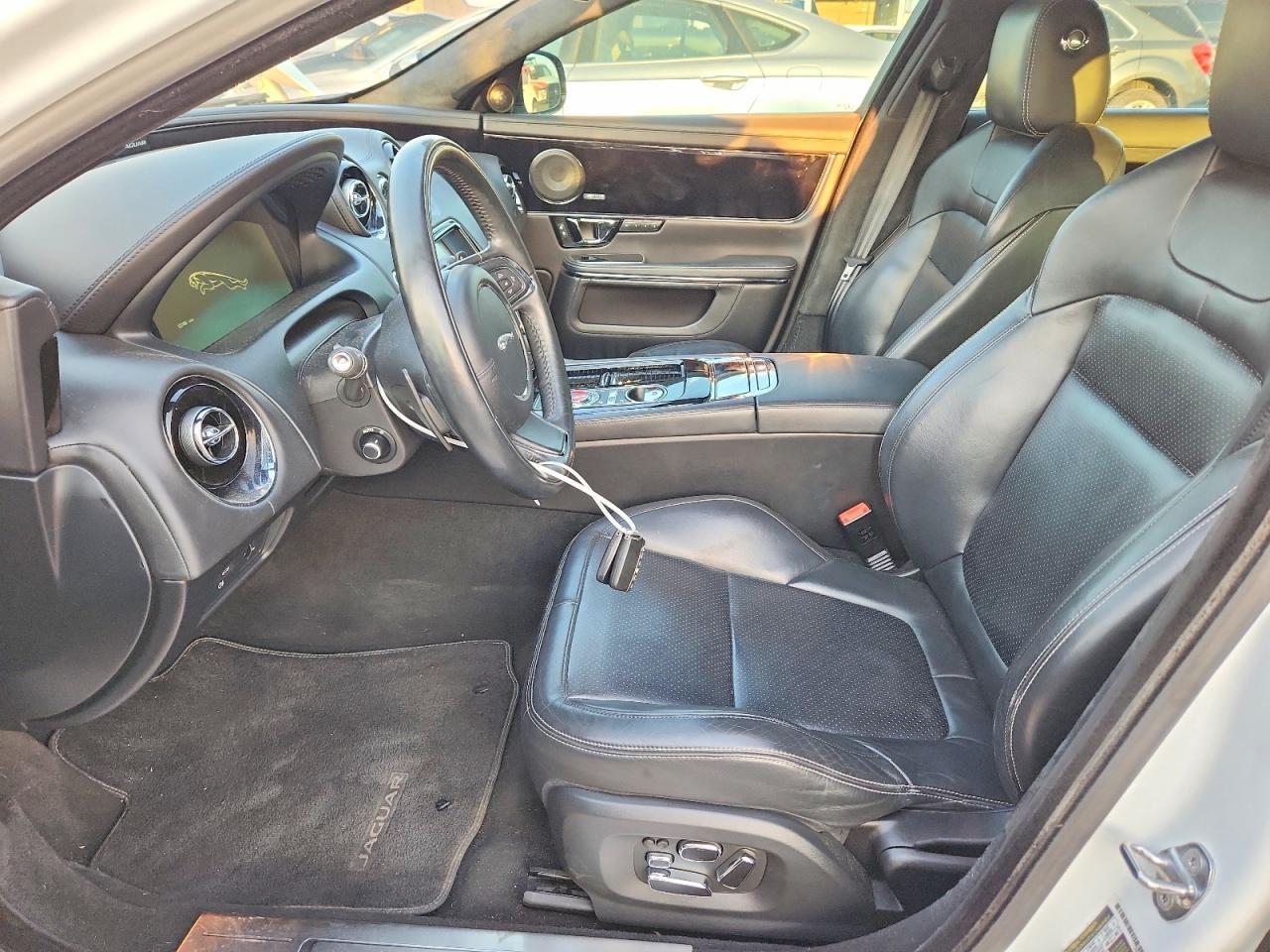 2015 Jaguar Xj - zdjęcie 7