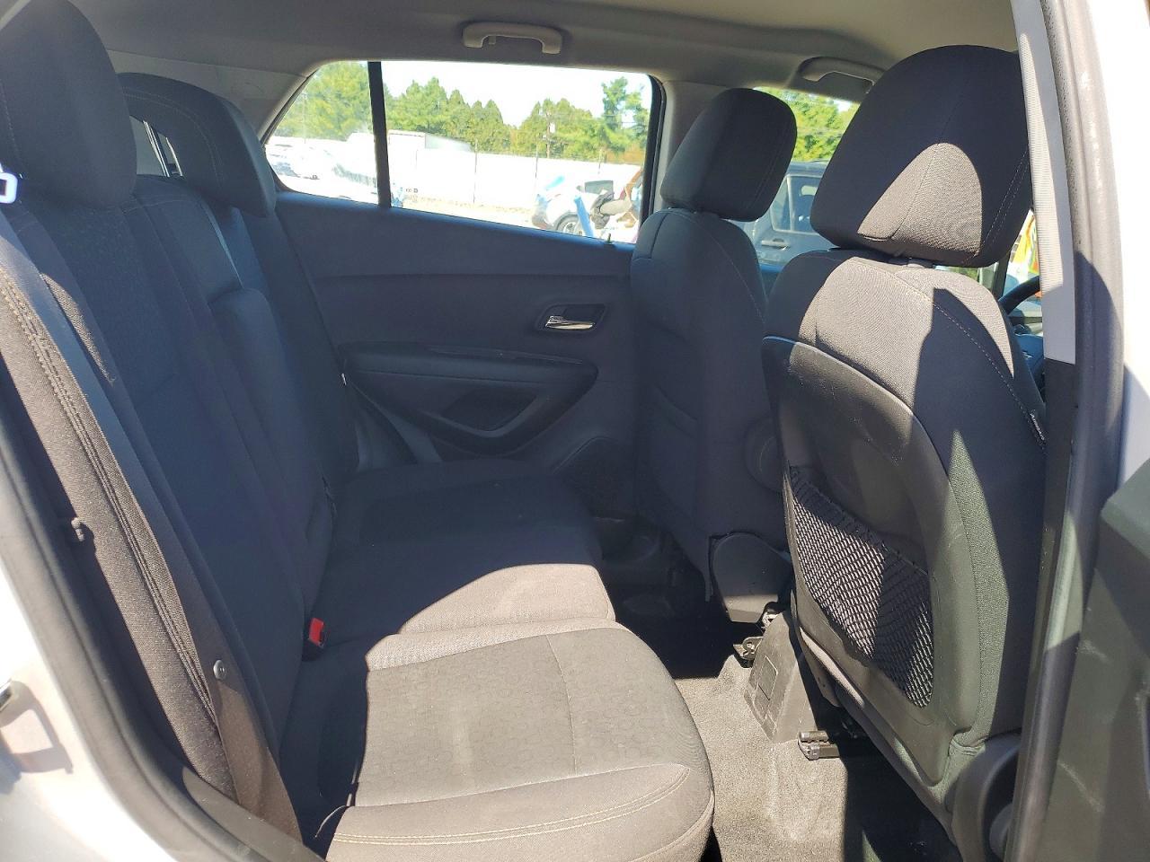 2018 Chevrolet Trax Ls - zdjęcie 11