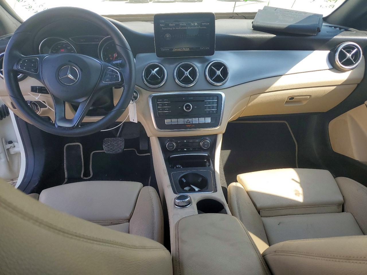 2017 Mercedes-Benz Cla 250 - zdjęcie 8