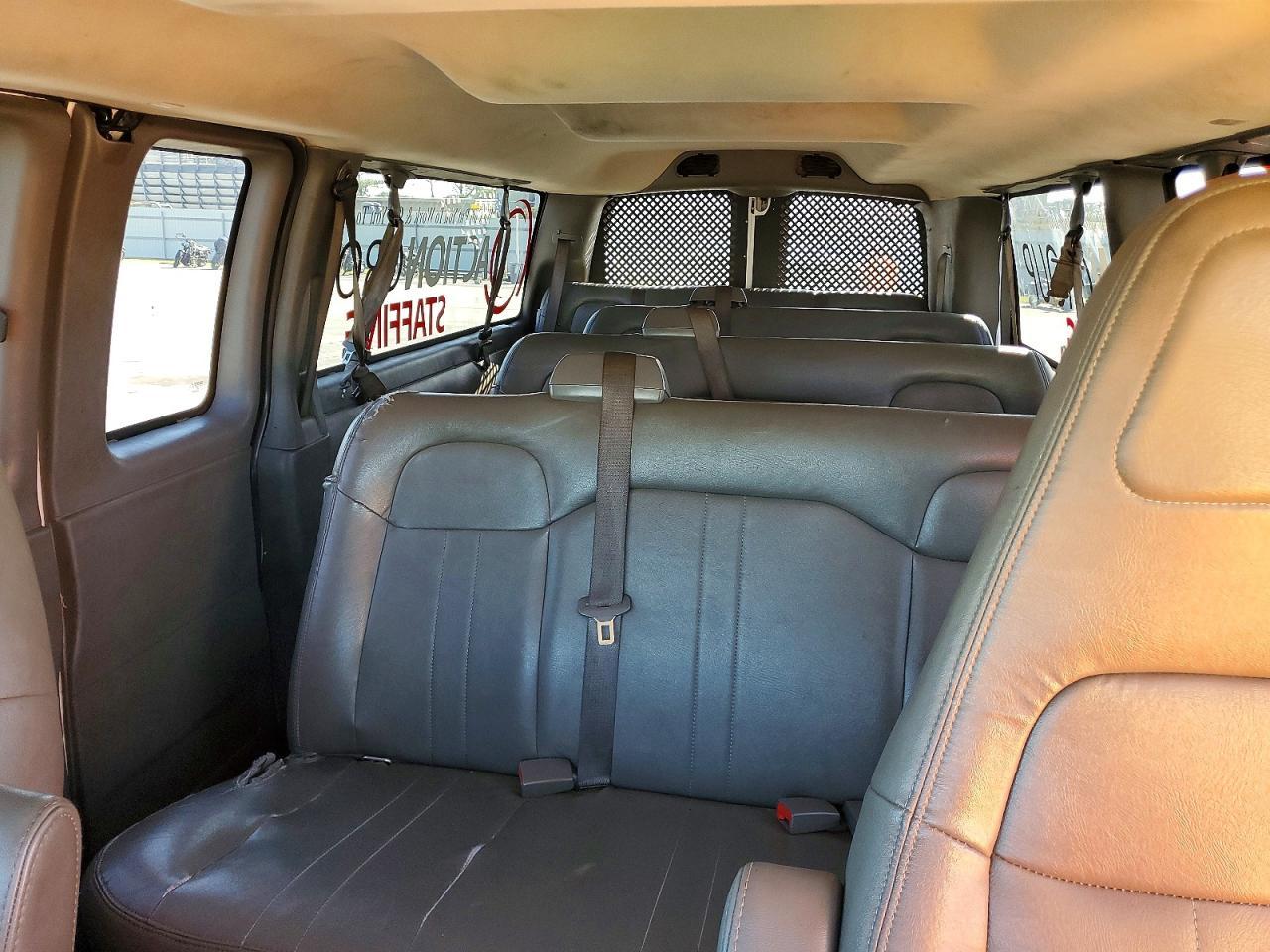 2018 Chevrolet Express G3500 Ls - zdjęcie 10