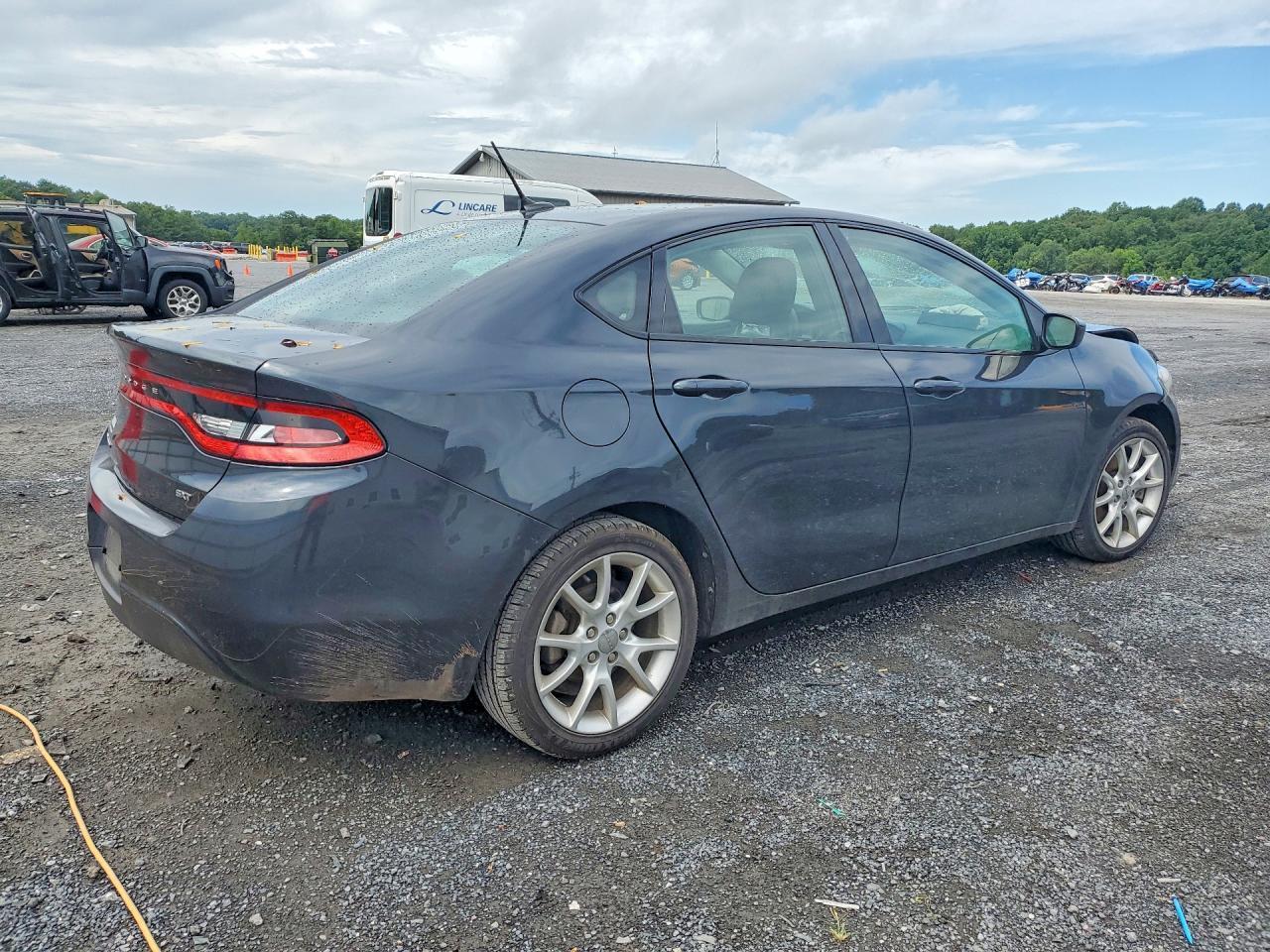 2013 Dodge Dart Sxt - zdjęcie 3