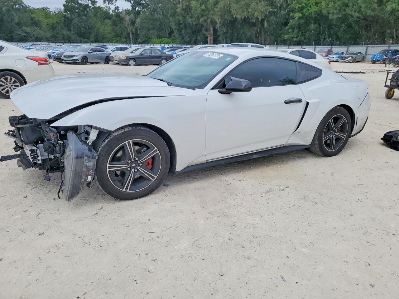 2025 Ford Mustang - zdjęcie główne