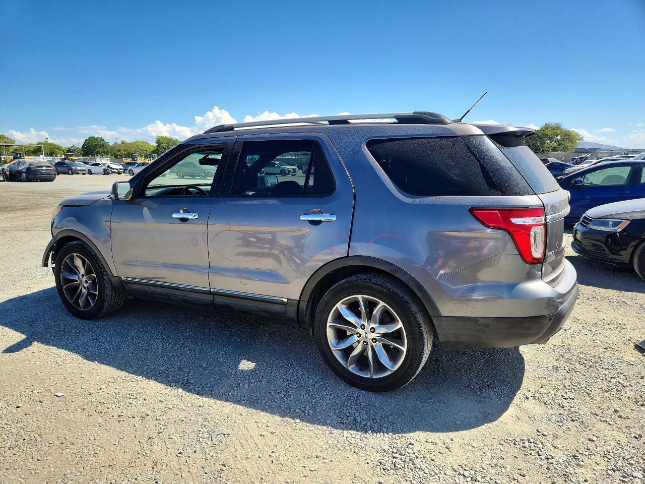 2014 Ford Explorer Xlt - zdjęcie 2