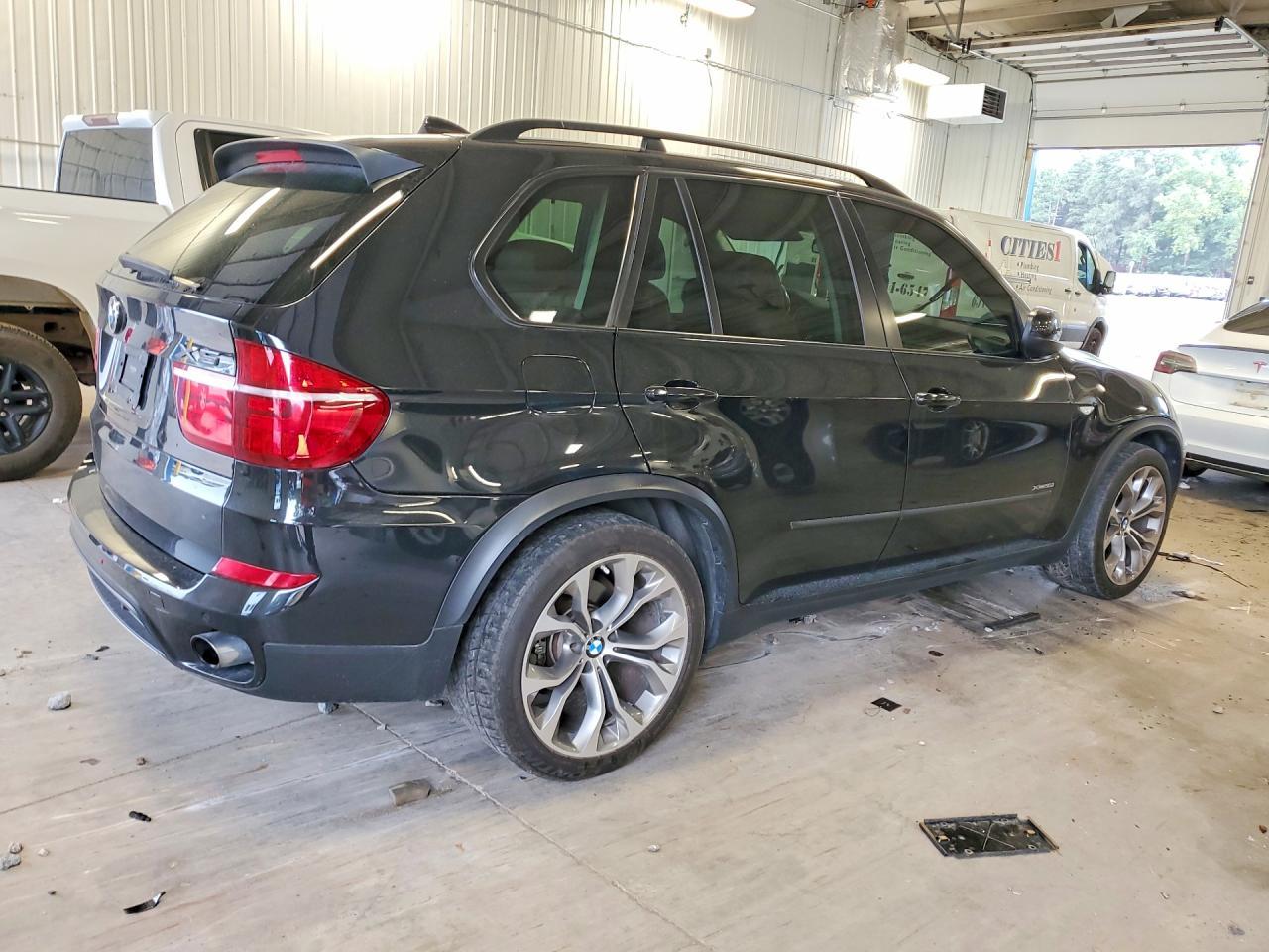 2013 BMW X5 xDrive35I - zdjęcie 3