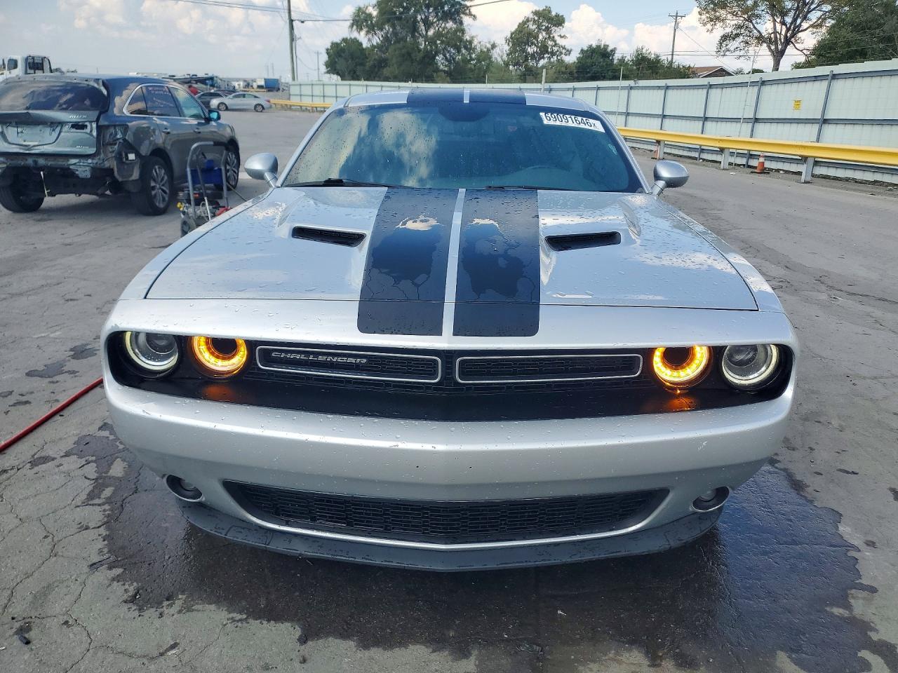 2019 Dodge Challenger Sxt - zdjęcie 5