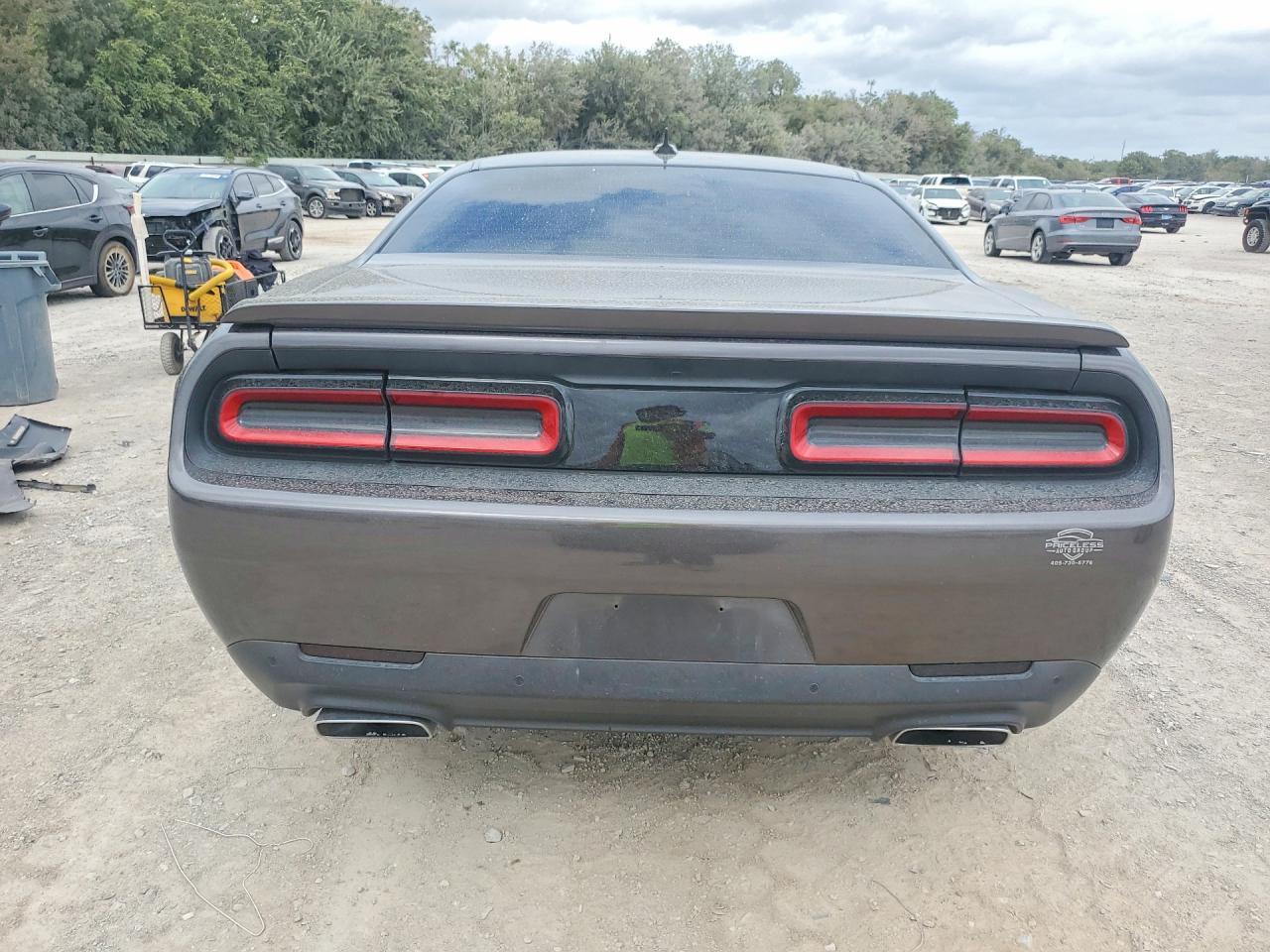 2015 Dodge Challenger Sxt - zdjęcie 6
