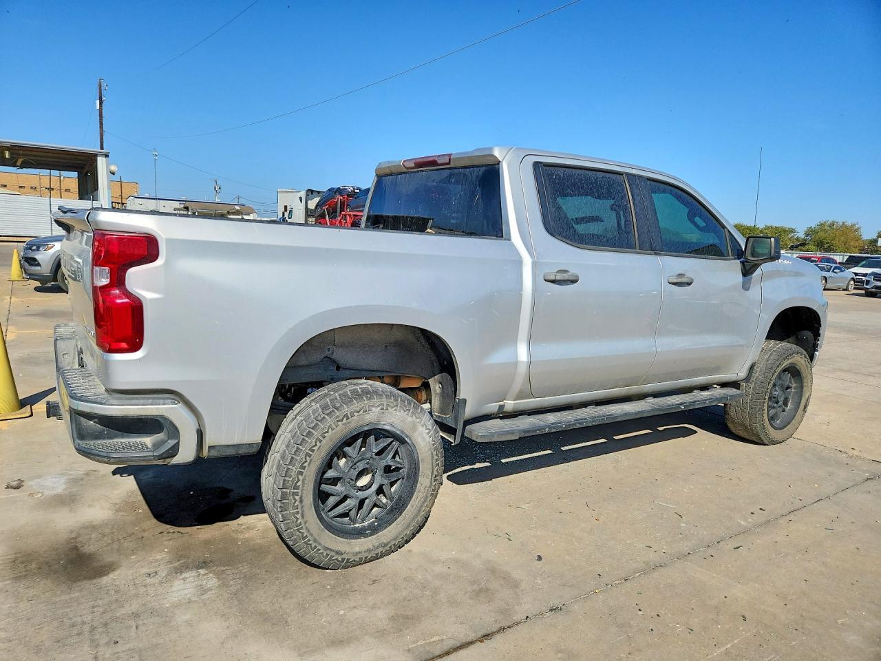 2020 Chevrolet Silverado C1500 Custom - zdjęcie 3