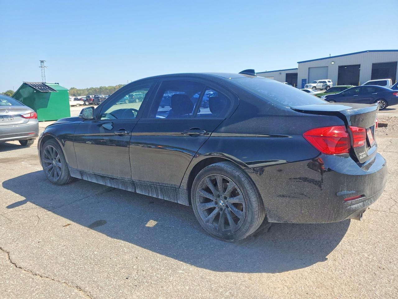 2018 BMW 320 I - zdjęcie 2