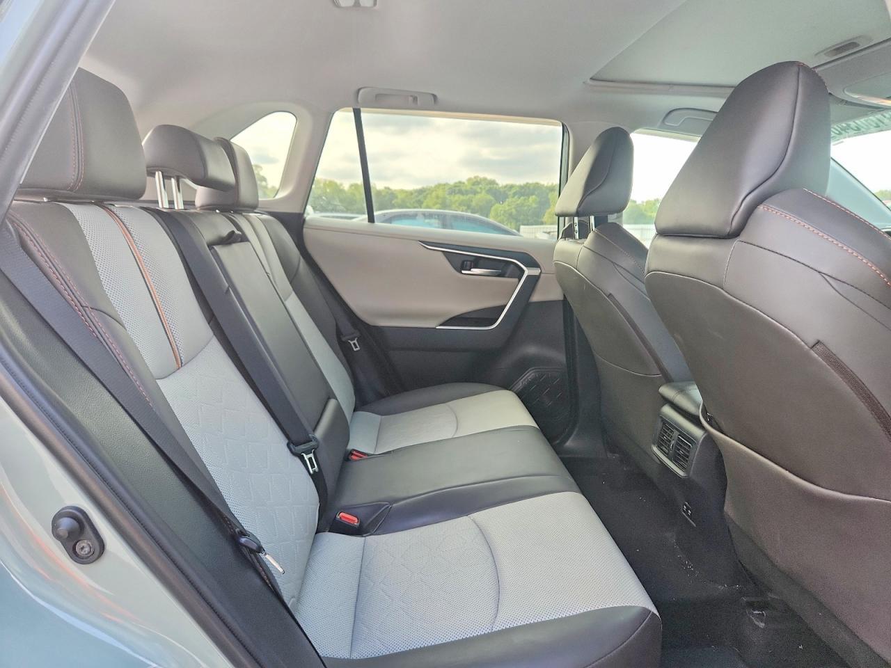 2019 Toyota Rav4 Adventure - zdjęcie 11