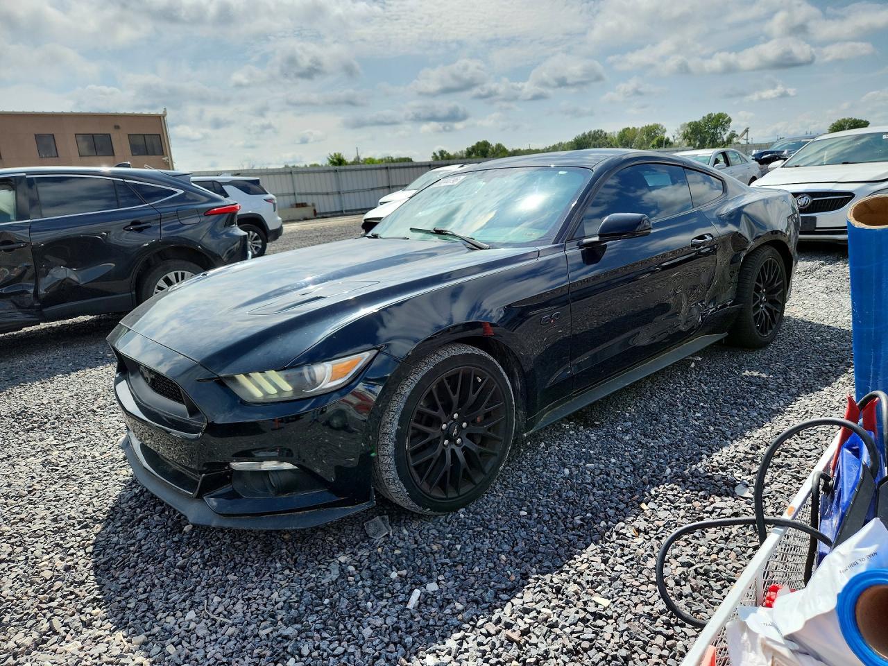 2017 Ford Mustang Gt - zdjęcie główne
