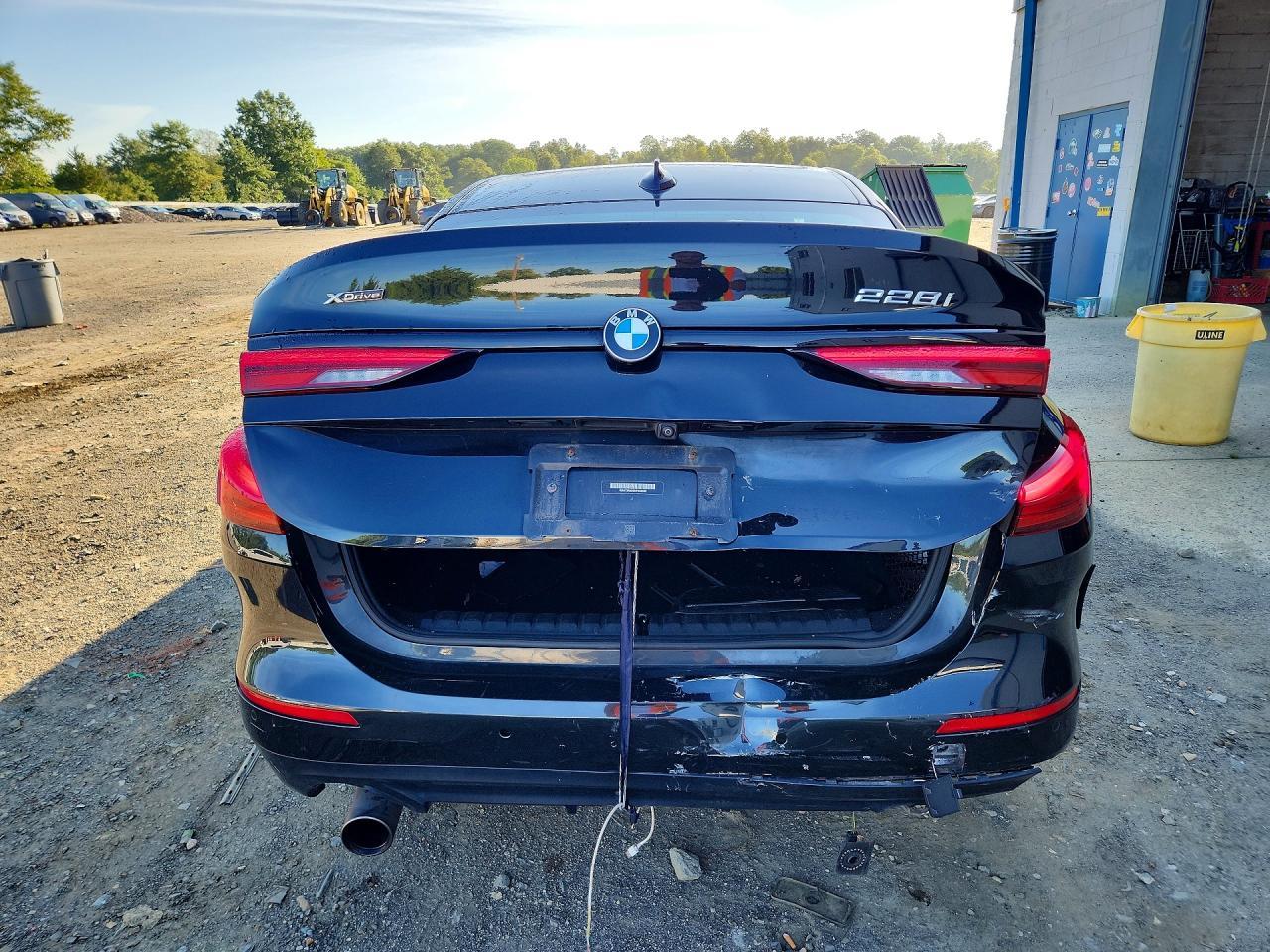 2022 BMW Seria 2 228i - zdjęcie 6