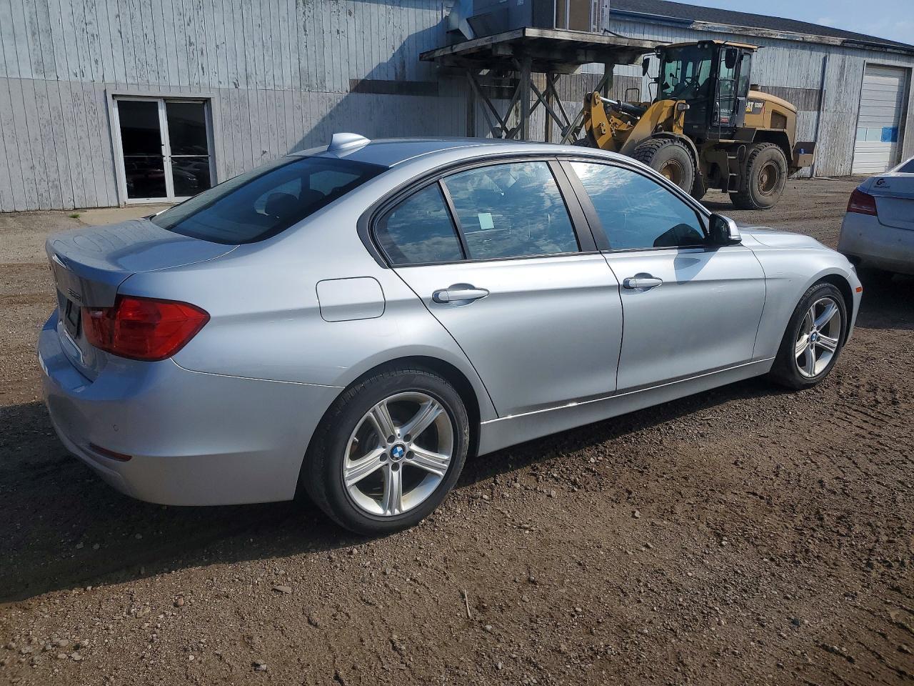 2015 BMW 328 Xi - zdjęcie 3