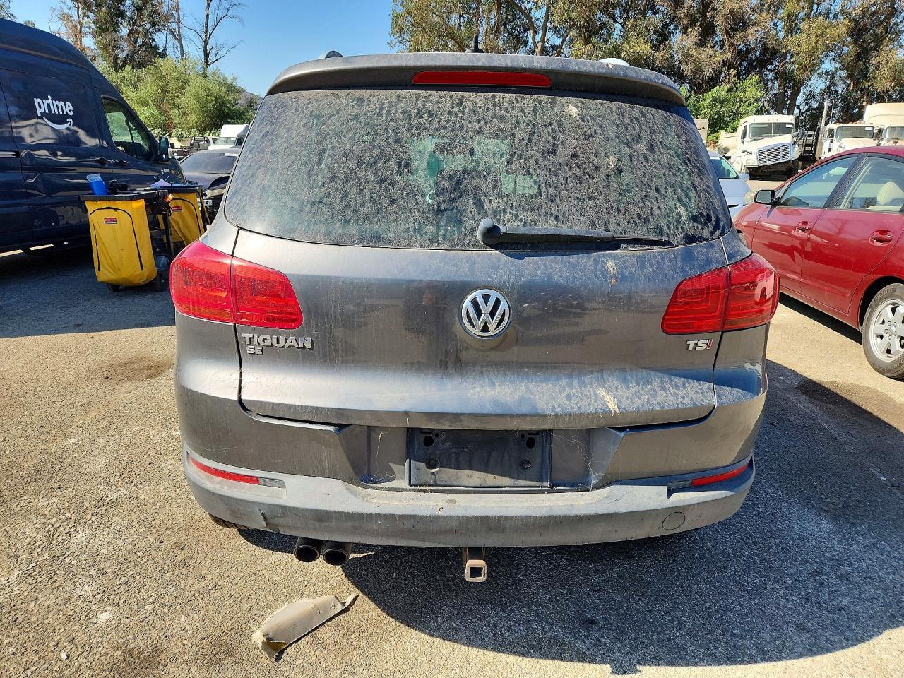 2016 Volkswagen Tiguan S - zdjęcie 6