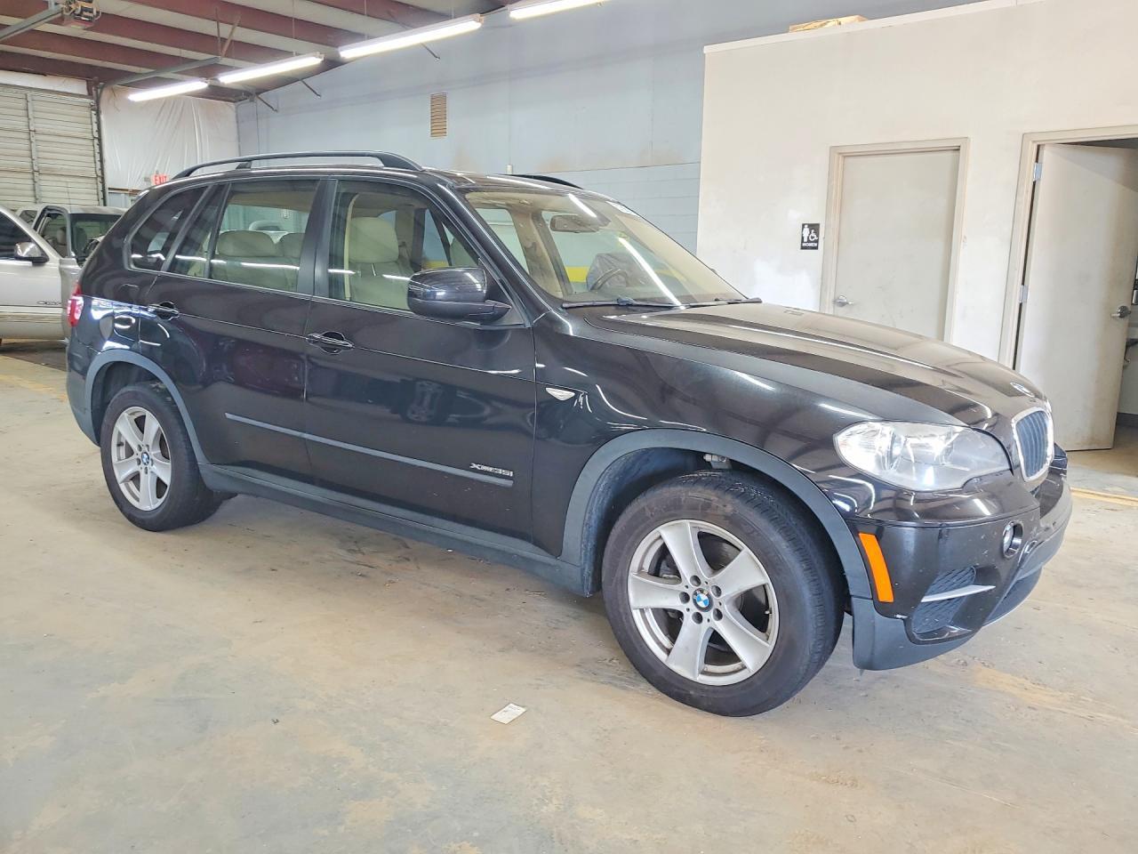 2013 BMW X5 xDrive35I - zdjęcie 4