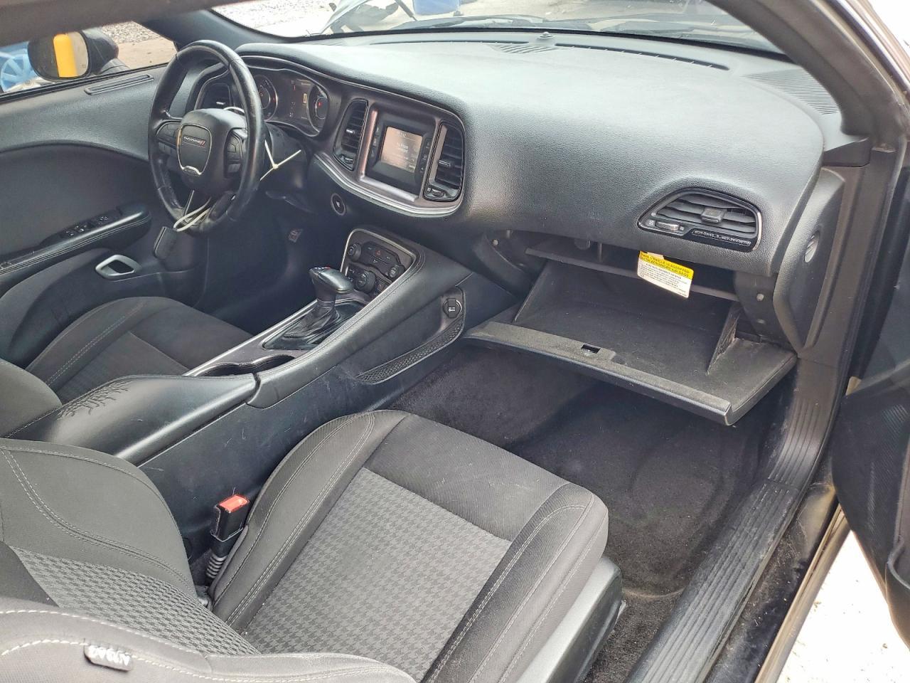 2015 Dodge Challenger Sxt - zdjęcie 8