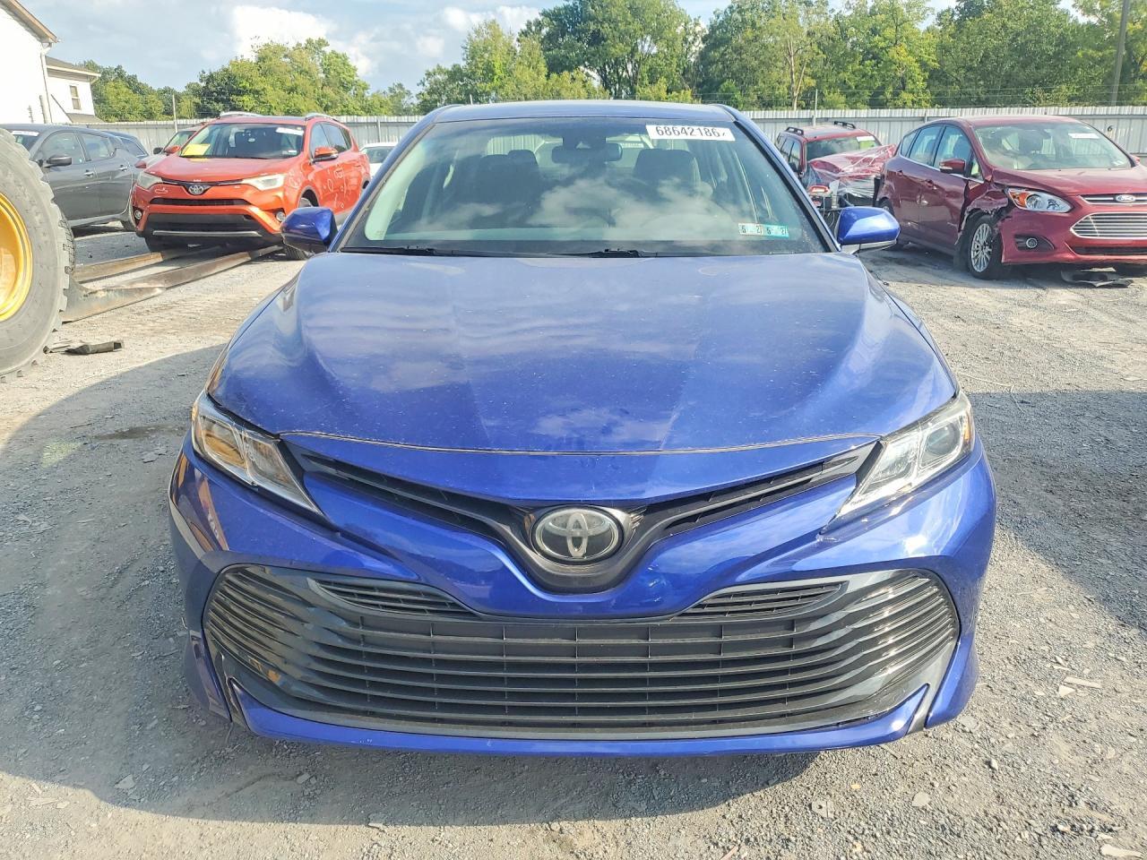 2018 Toyota Camry Le - zdjęcie 5