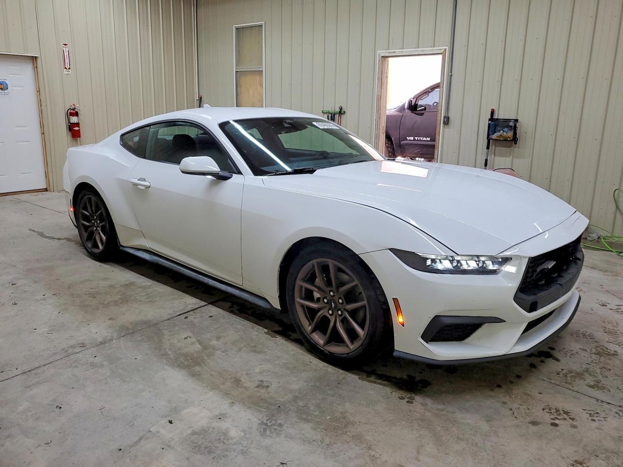 2026 Ford Mustang - zdjęcie 4
