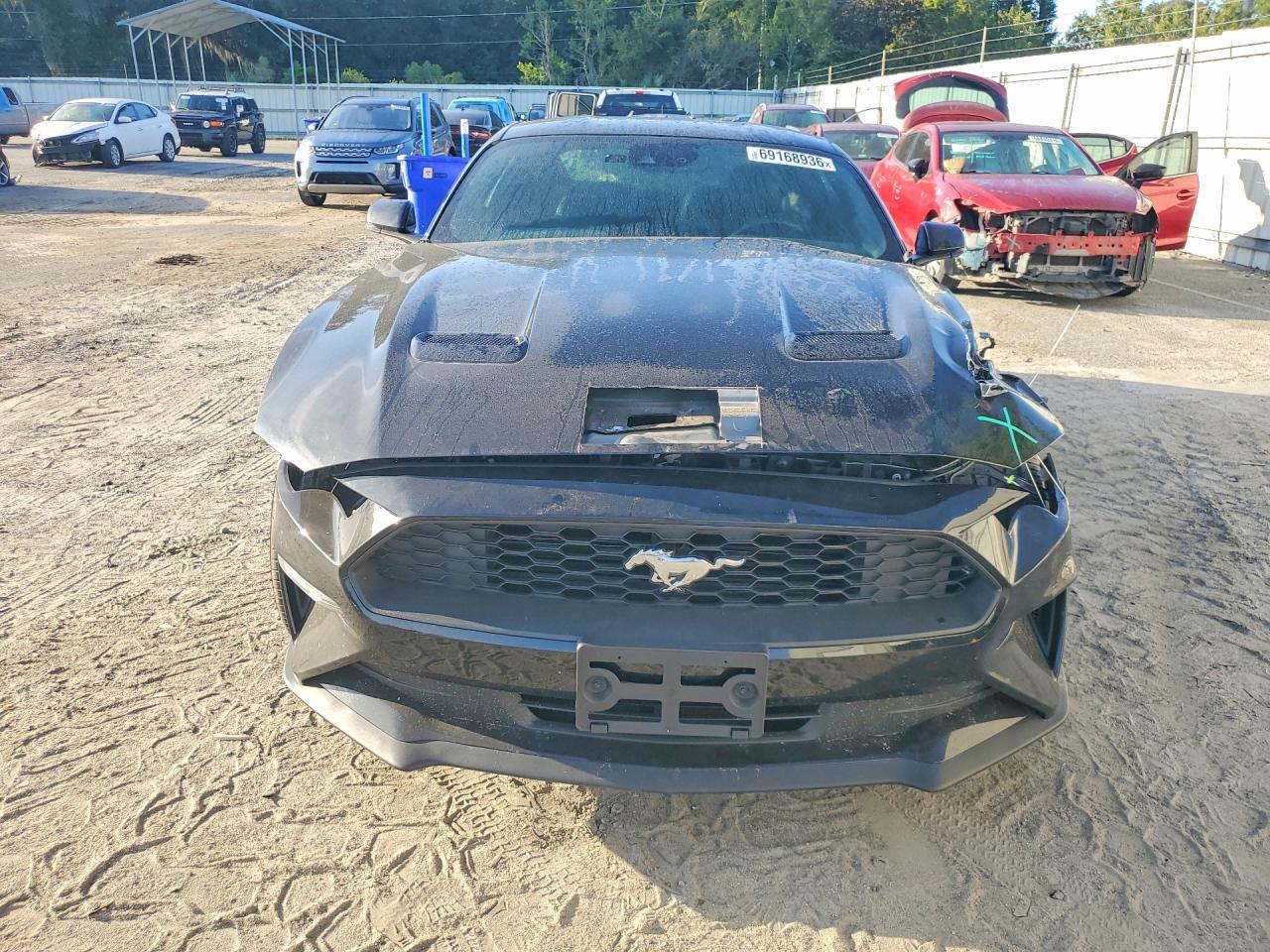 2023 Ford Mustang - zdjęcie 5