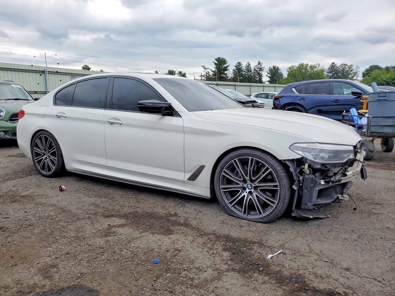 2018 BMW Seria 5 M550i - zdjęcie 4