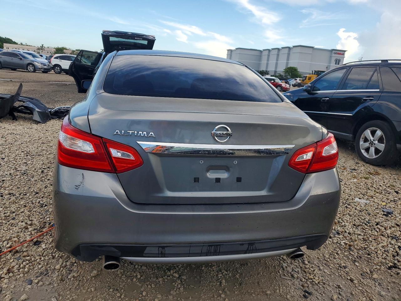 2017 Nissan Altima 2.5 S - zdjęcie 6