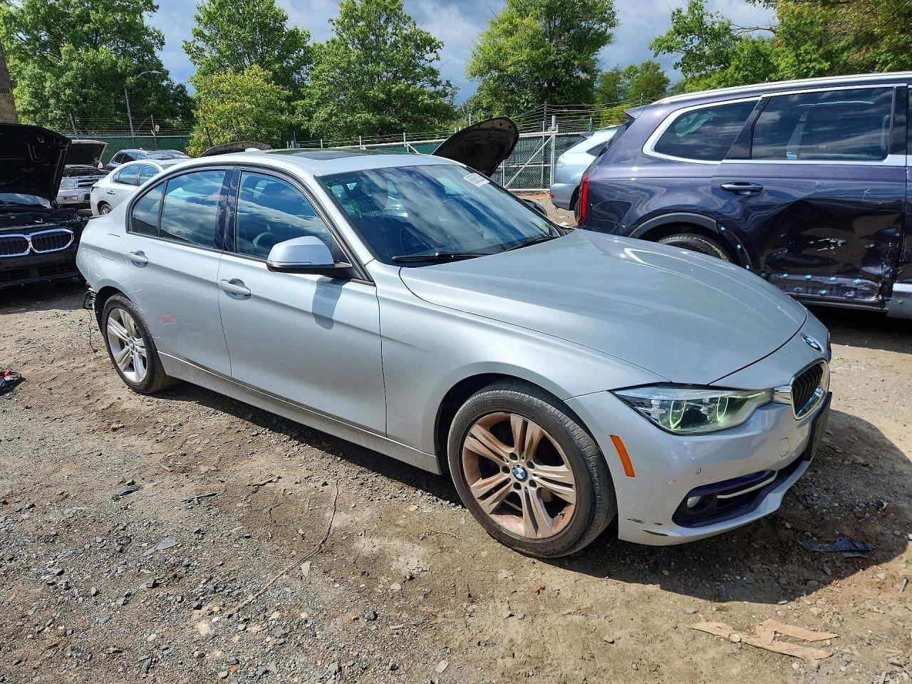 2016 BMW Seria 3 328i - zdjęcie 4