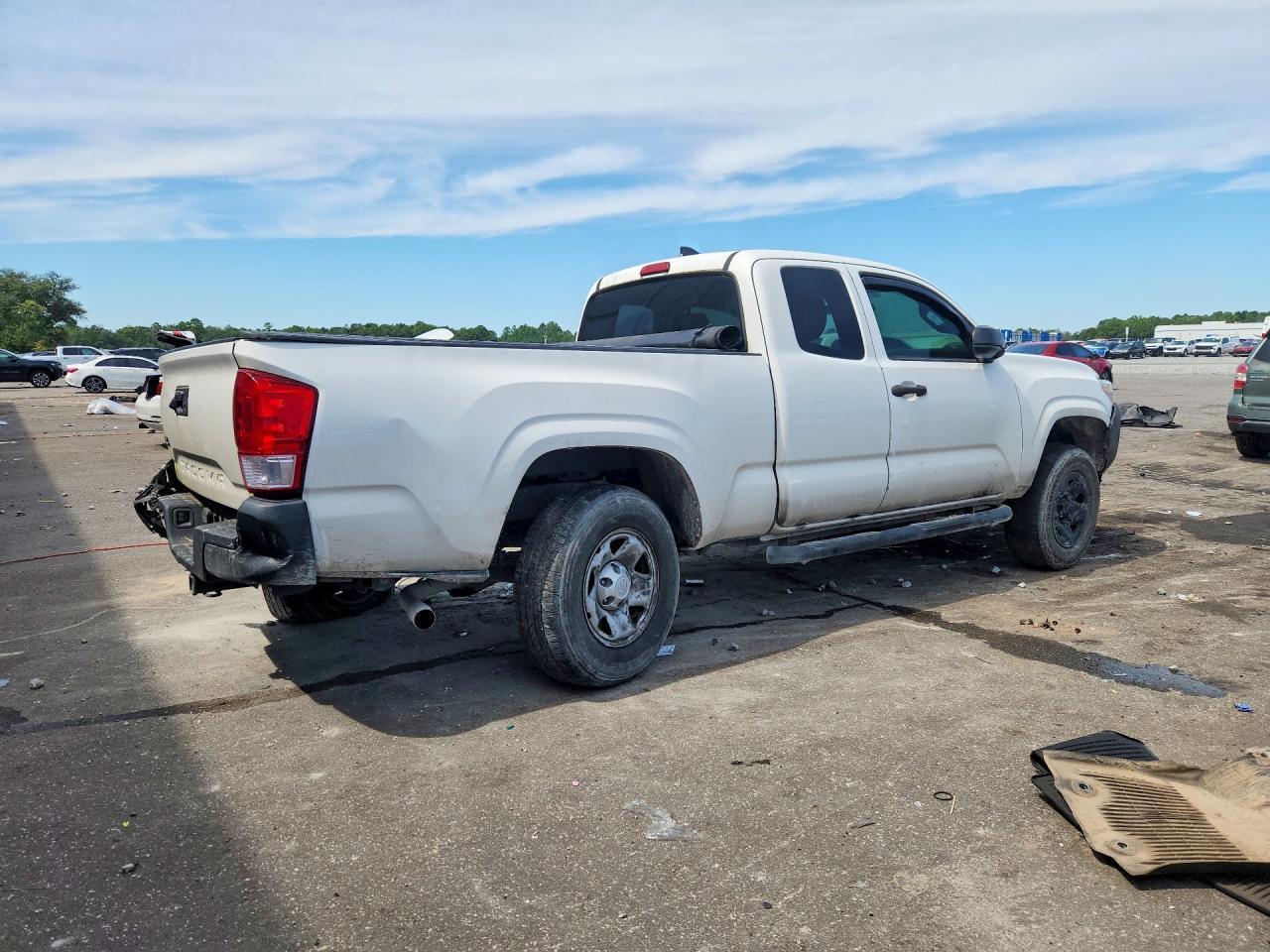 2019 Toyota Tacoma Sr - zdjęcie 3
