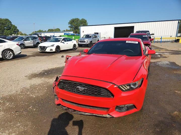 2016 Ford Mustang - zdjęcie 13
