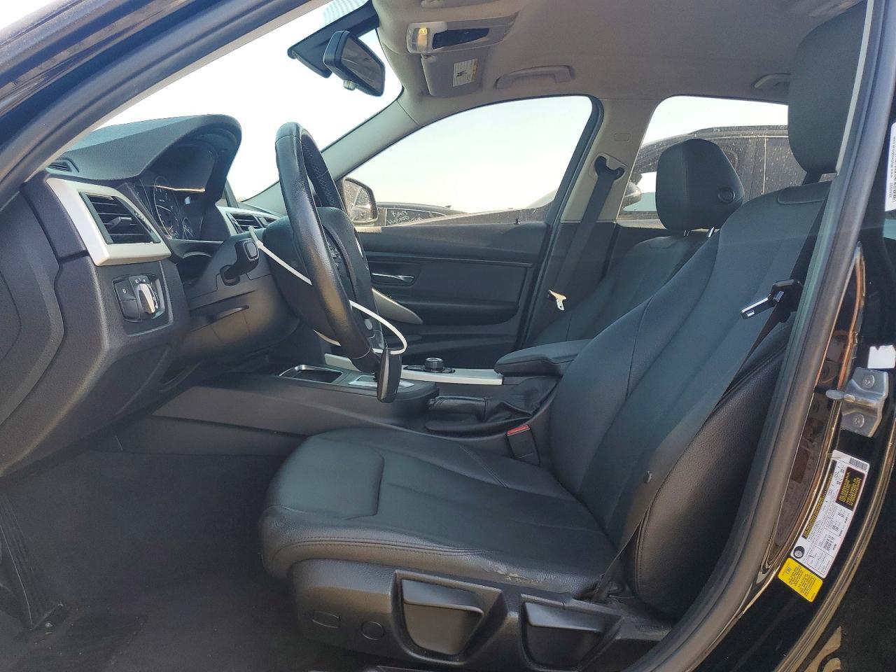 2017 BMW 320 I - zdjęcie 7