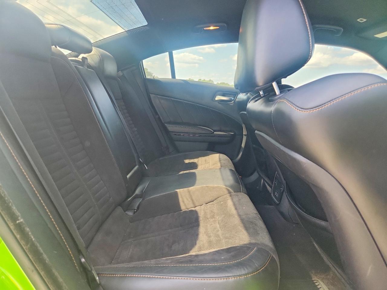 2017 Dodge Charger R/T 392 - zdjęcie 10