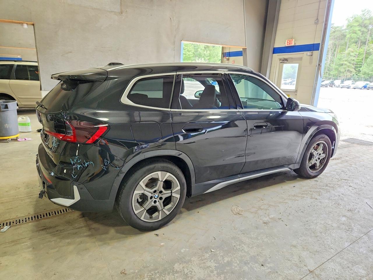 2026 BMW X1 xDrive28I - zdjęcie 3