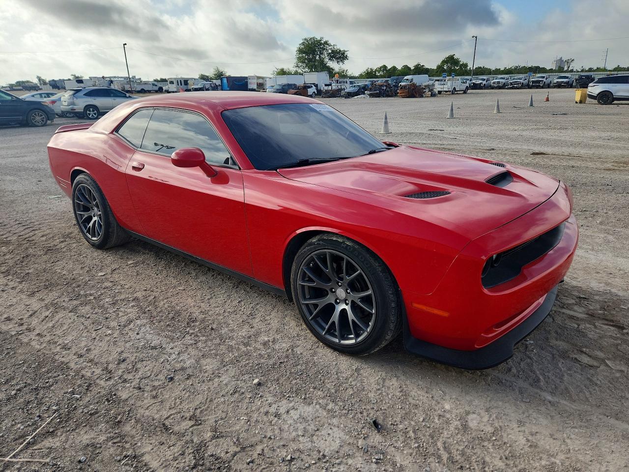 2020 Dodge Challenger R/T - zdjęcie 4