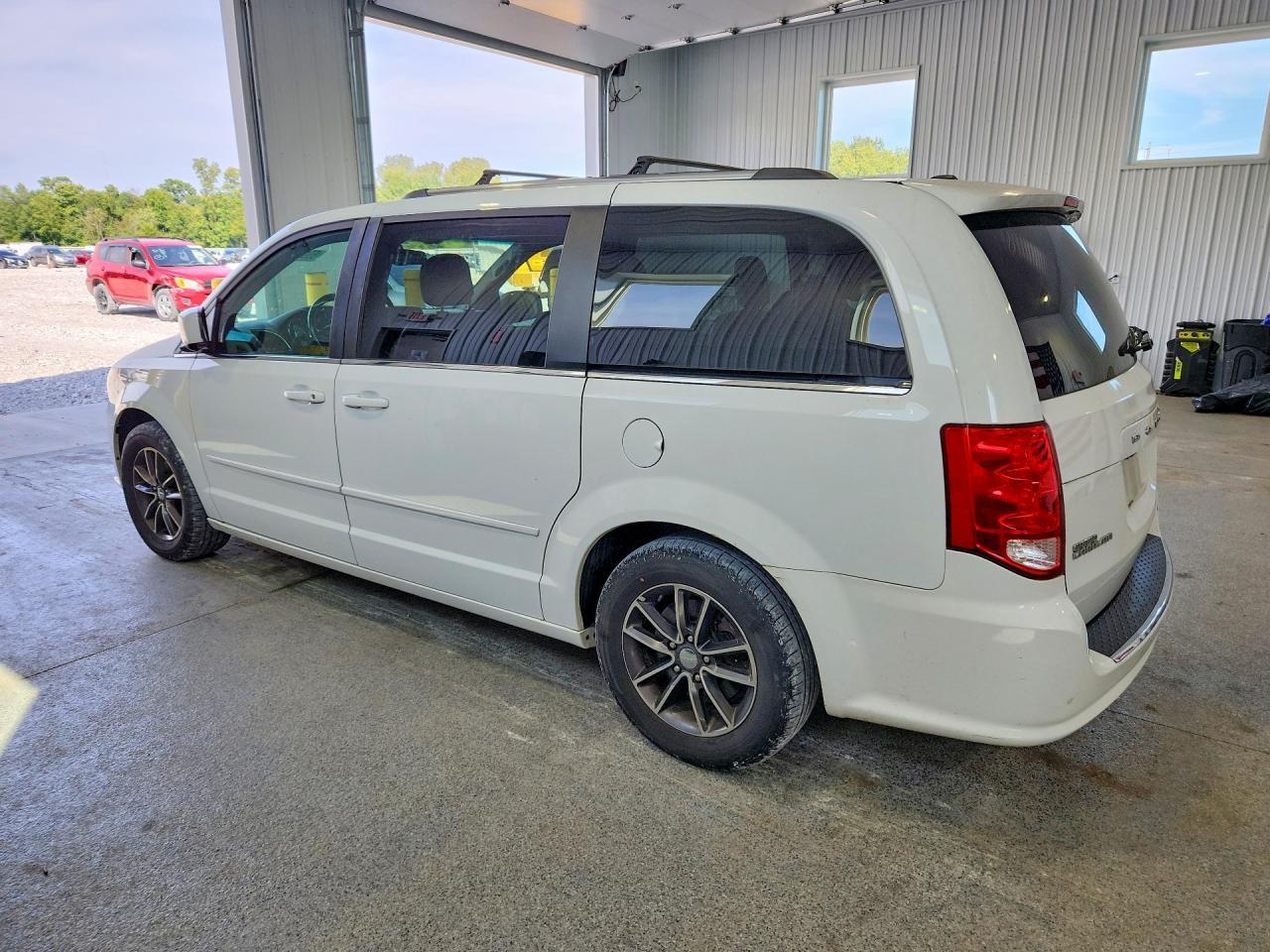 2017 Dodge Grand Caravan Sxt - zdjęcie 2