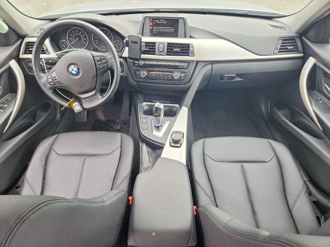 2015 BMW 320 I - zdjęcie 8