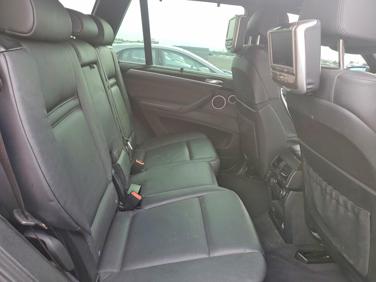 2013 BMW X5 xDrive50I - zdjęcie 11