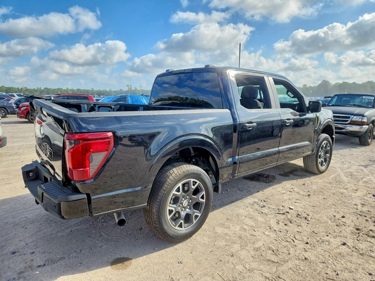 2025 Ford F150 Stx - zdjęcie 3