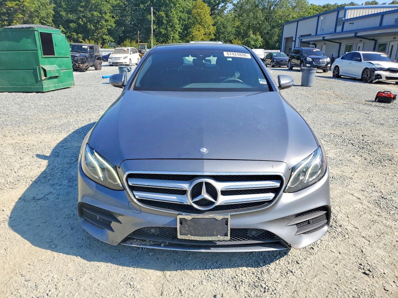 2017 Mercedes-Benz E 300 4Matic - zdjęcie 5