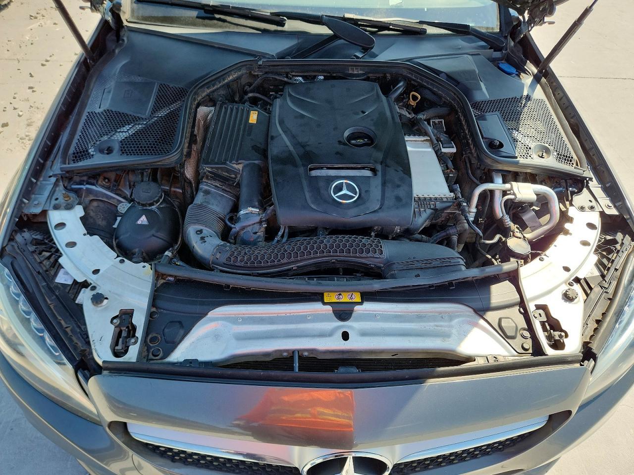 2017 Mercedes-Benz C 300 - zdjęcie 11