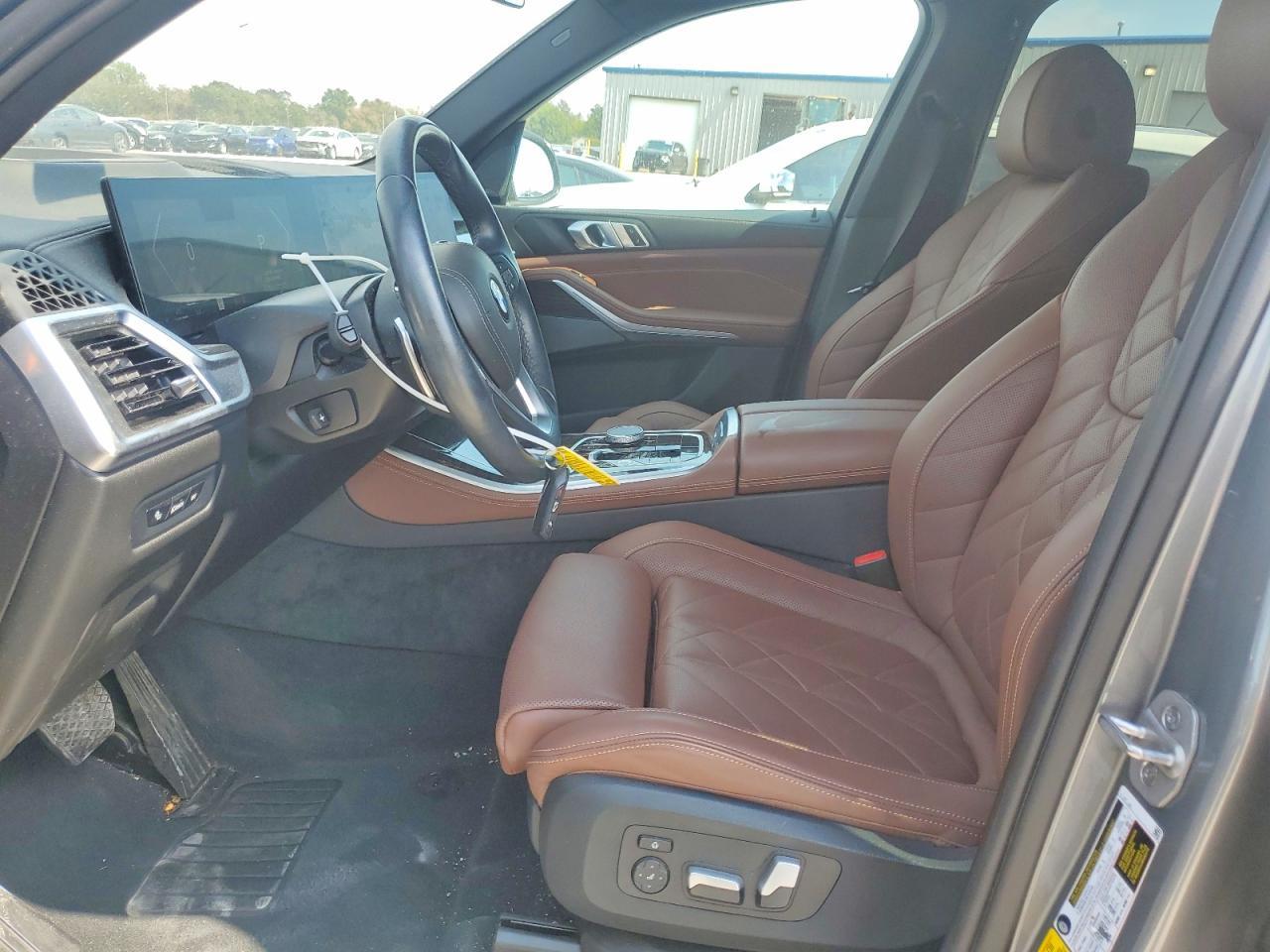 2024 BMW X5 xDrive40I - zdjęcie 7